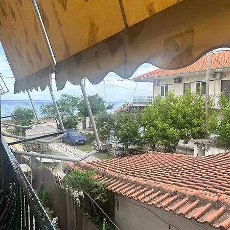 Varda Apartment *